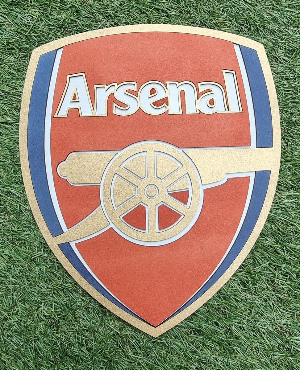 sliney66's tweet photo. ⚠️ 🚨 COMPETITION TIME 🚨 ⚠️ 
WIN A WALL BADGE OF YOUR CHOICE WHEN WE BEAT CHELSEA TONIGHT. JUST LIKE FOLLOW AND RETWEET TO ENTER. ALL BADGES AVAILIABLE FROM https://t.co/2fEenKoeu3 
#Arsenal #AFC #Afctickets #Gooners #Gunners #COYG #ARSCHE https://t.co/z4ewWqHcsz