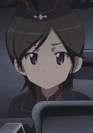 アンナちゃんは後輩キャラなのか同級生なのか公式さん教えてクレメンス言動的に初々しいから一年生っぽいけどたまに見せる風格とティーガーⅡの車長も出来る高スペックぶりは一年生にしてはすごい黒森峰のレギュラーなるくらいだからかなりの優等生なんだろうけど 