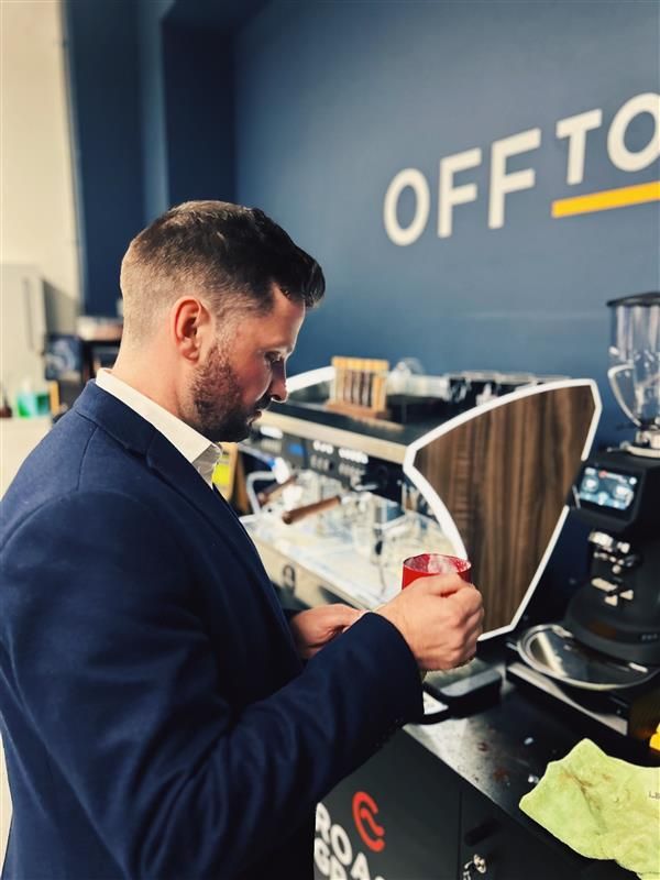 RoastGround's tweet photo. Last week, we teamed up with @offtowork and @apavementaway CEO, @ManghamGreg  at our showroom event. It was fantastic to reconnect with our customers and thank them for their support of this charity, through purchasing our Fuel Their Day Coffee! https://t.co/YE0VkvyIoe