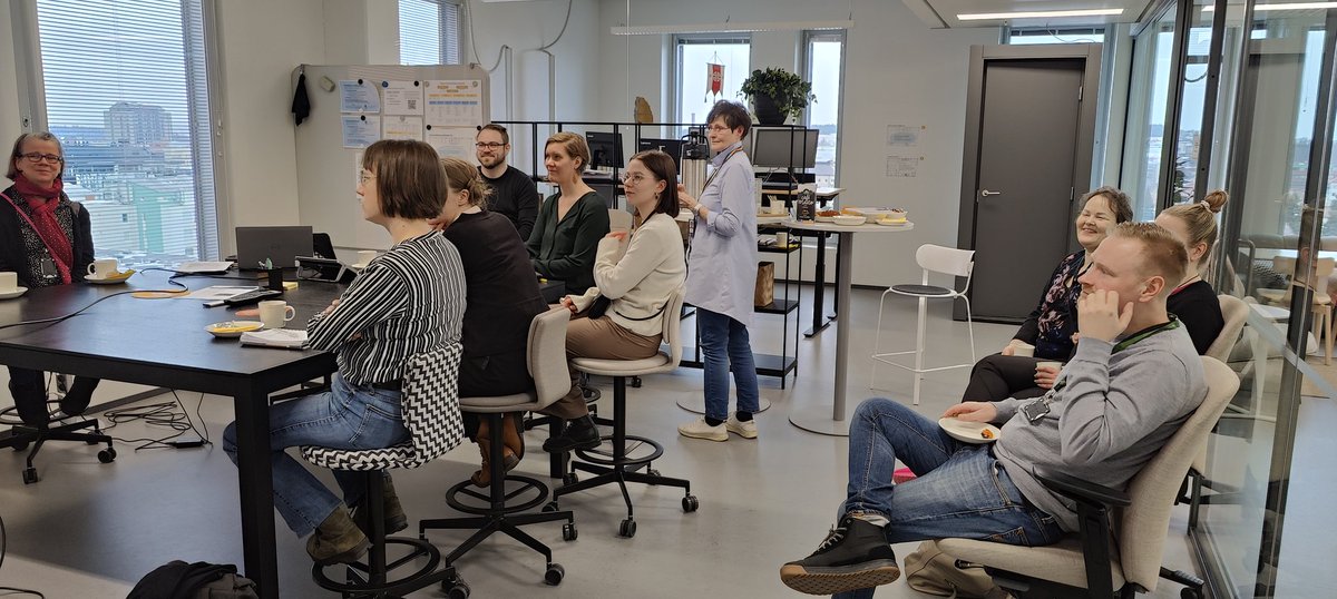 riittag58's tweet photo. AVI:n työsuojelun vastuualueiden viestintäryhmä vieraili STM:n Tampereen toimistolla. Keskusteltiin ja vaihdettiin kuulumisia yhteistyöstä kahvittelun merkeissä. @STM_Uutiset @tervettatyota @mantymaki @RaimoAntila https://t.co/tBWC3vqUdo