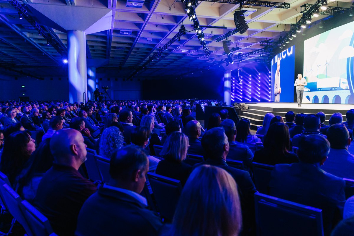 VMware Explore tweet media