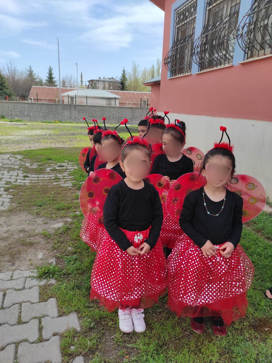 Geleceğimizin teminatı tüm çocuklarımızın "23 Nisan Ulusal Egemenlik ve Çocuk Bayramı" kutlu olsun.🇹🇷
<a href="/agrimem/">AĞRI MEM</a> <a href="/PatnosMEM/">Patnos MEM</a>