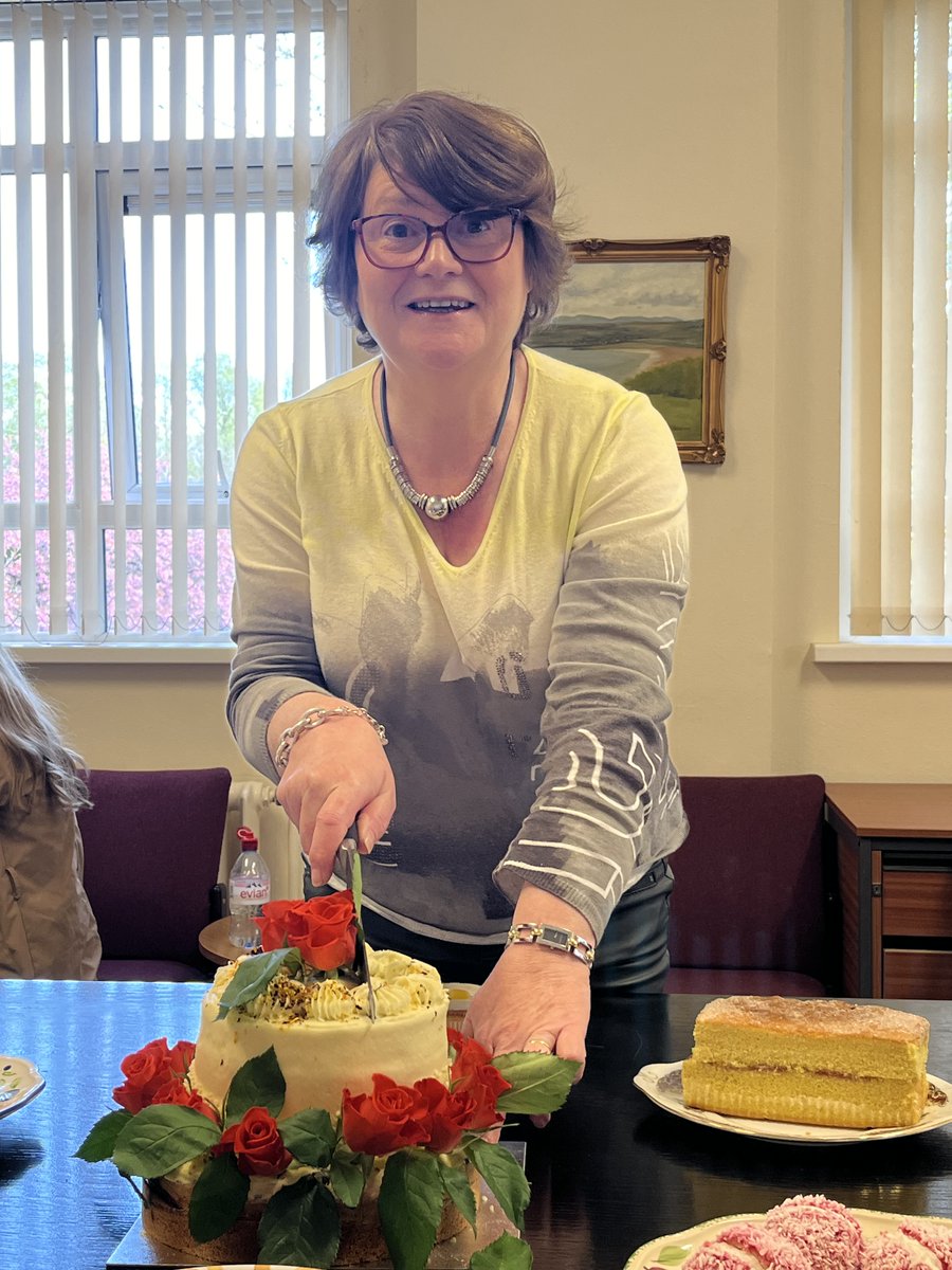 We want to offer our very best wishes to #teamNORTH telephonist Lynn Mawhinney who has retired after 24 years. Lynn was known as the face & voice of The Beeches Community Mental Health Team for Older People in Ballyclare and she will be greatly missed by many ✨