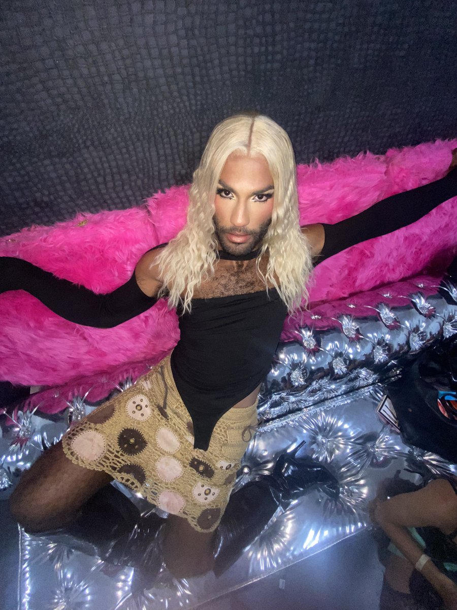 recuerden votar por lx mejor modelo en The Eshis… you already know who it is!

x.com/talkeshipod/st…