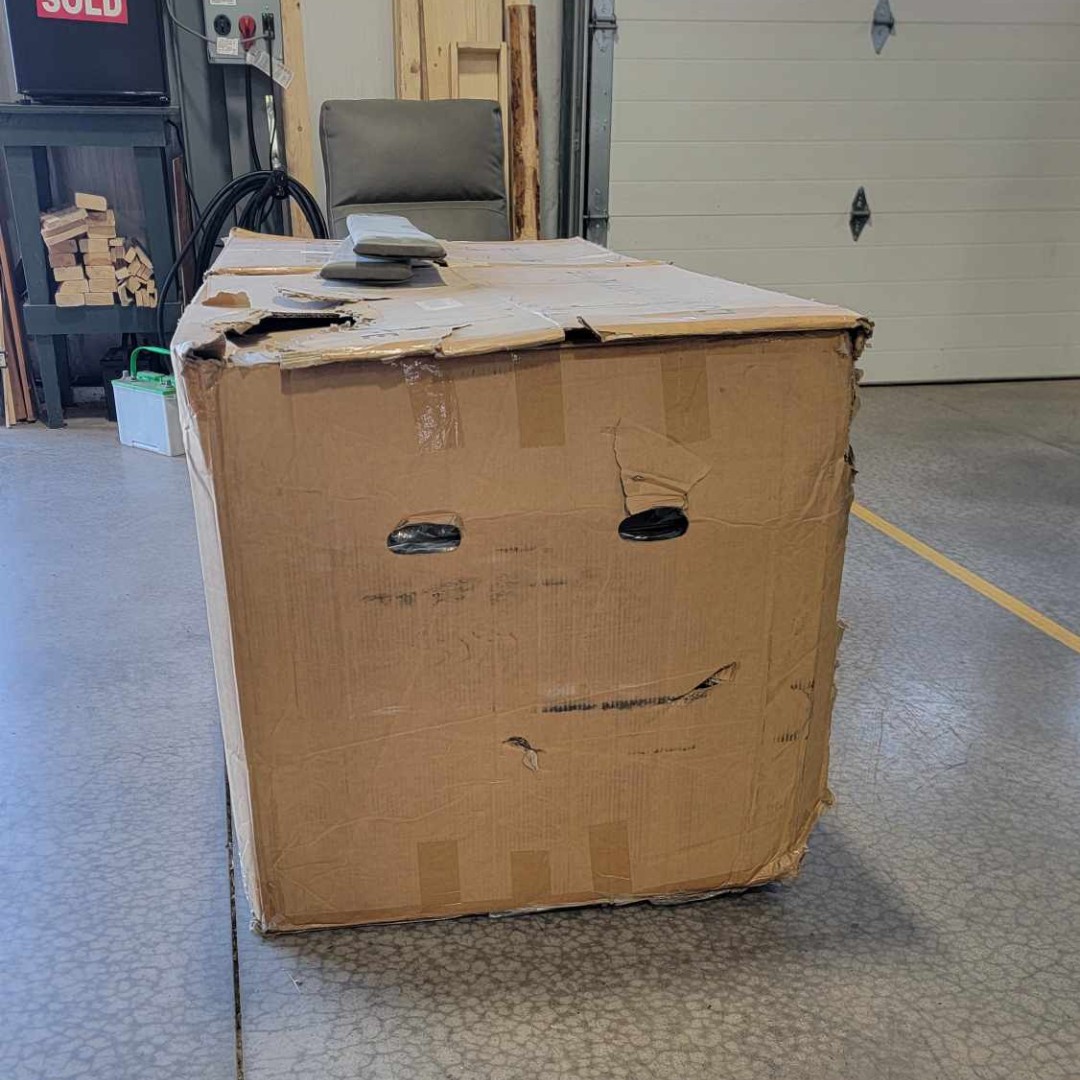 I'm trying not to worry this morning. But every time I walk through our shop, this box gives me a weird smirk. Happy Tuesday morning, folks.  I hope it's not too much of an odd day for you. #RVdealerlife #Tuesday #smile #itsabox #happycamper #beweird