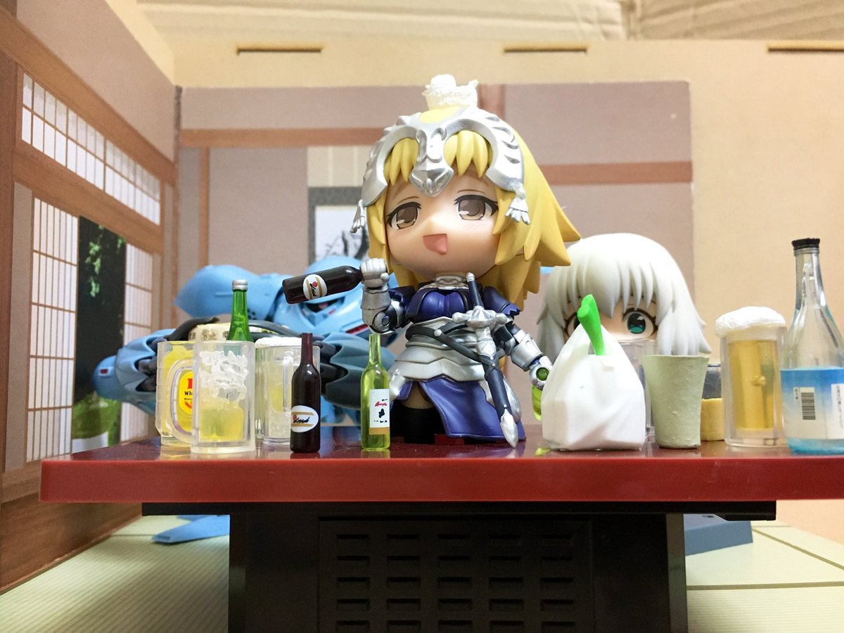 cmocmofuri's tweet photo. #深夜のねんどろ撮影６０分一本勝負
テーマ【おさけ】【フライング】【既出】
おさけは飲んでも飲まれるな！ https://t.co/DNez4zMeL5