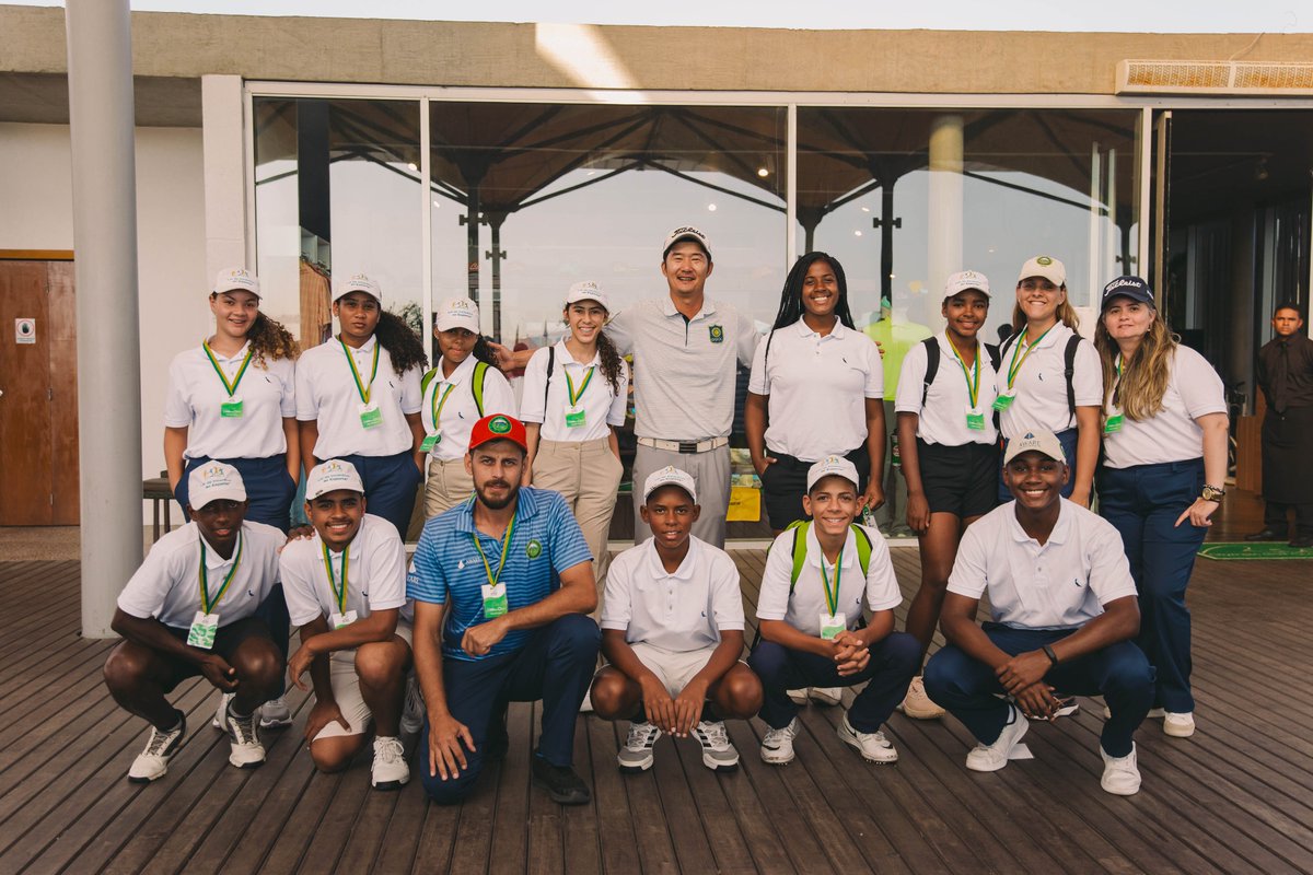 CBGolfe tweet media