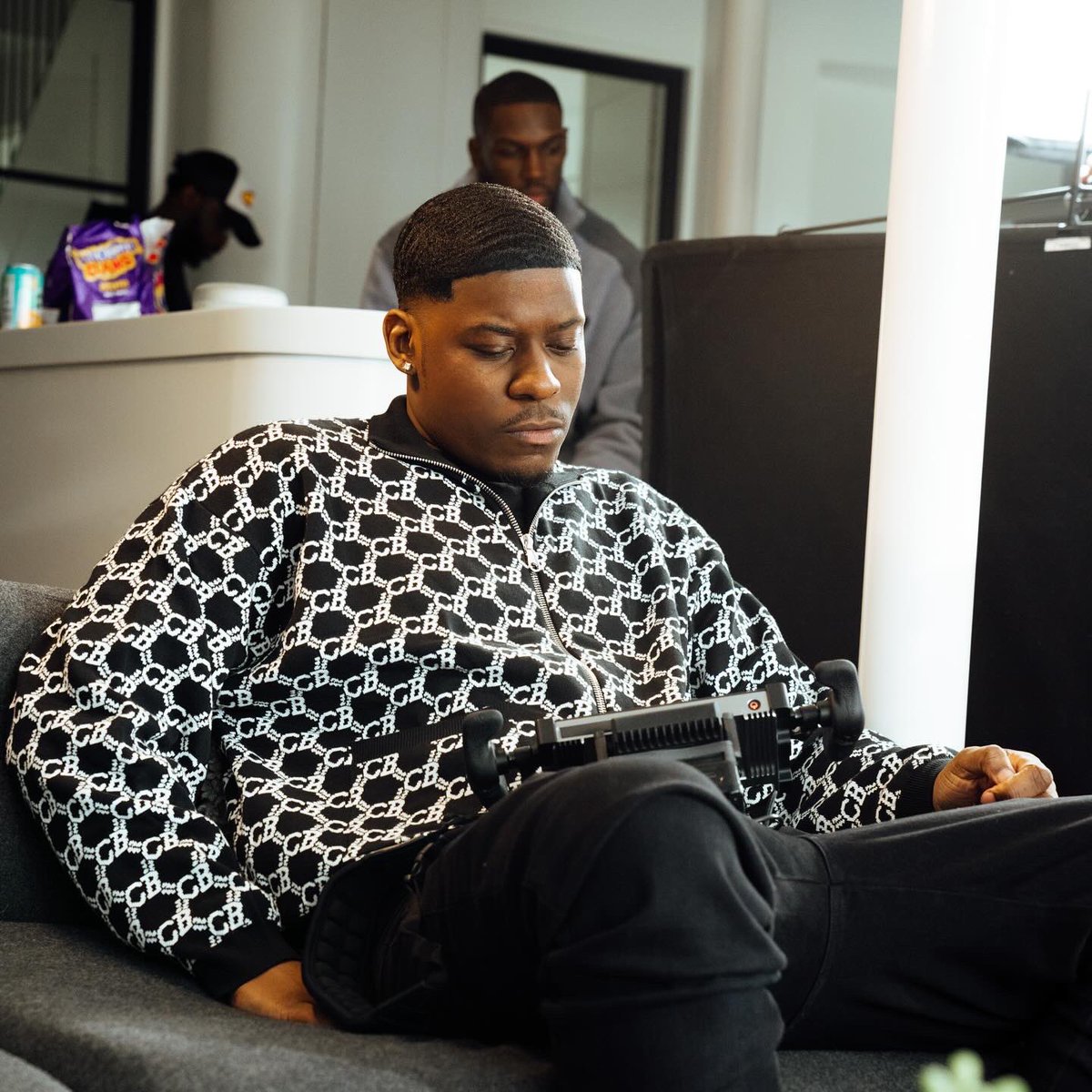 Jay1Official_'s tweet photo. The grind continues ✍🏾 https://t.co/6pk5ErMVne