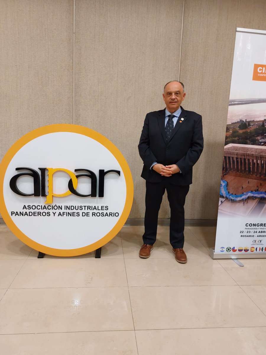 Primer día del Congreso anual de CIPAN🥖🥯🍞 en Rosario (Argentina)🇦🇷. Con el Presidente de CEOPPAN, Eduardo Villar, y el Secretario General, José Mª Fernández del Vallado. #CIPAN