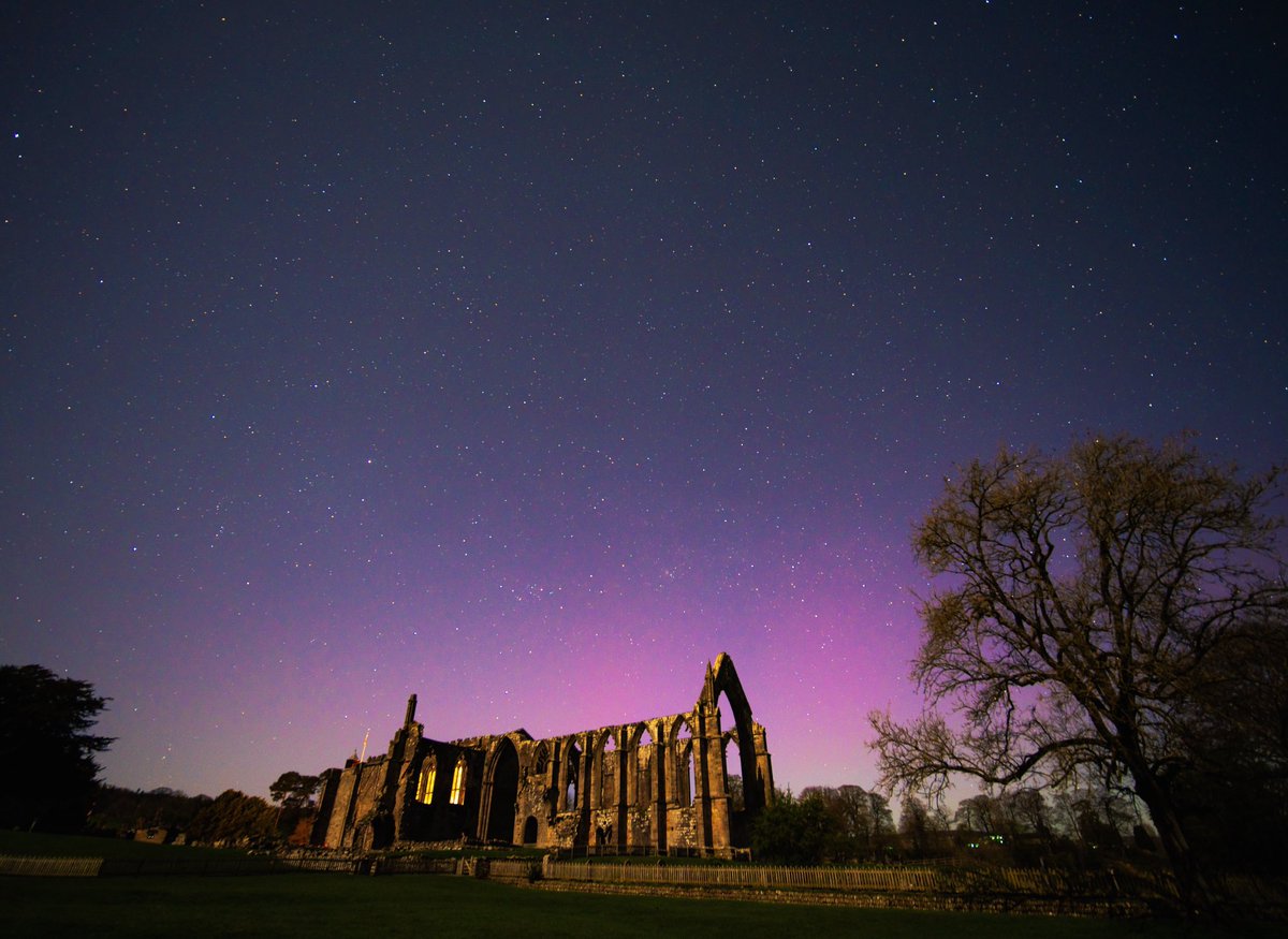 DougWhincup's tweet photo. Bolton Abbey aurora from last week 😍 
@RMetS @StormHour @bolton_abbey @visitnorthyork @Yorkshiredays @yorkshire_dales @Welcome2Yorks @IgersYorkshire @ThePhotoHour @weatherchannel @bbcweather @BBCLookNorth @itvweather @BBCStargazing @SonyAlpha https://t.co/dml7dg6oTP