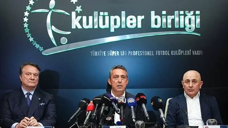 Kulüpler Birliği korsan bildirisini imzalayan 3 başkan kimse artık, 23 Nisan şerefine onların yerine çocuklar otursun. Bir günlüğüne de olsa bu kulüplerin başarı oranı yükselsin, bu kulüplere gönül veren çocuklar da sevinsin!