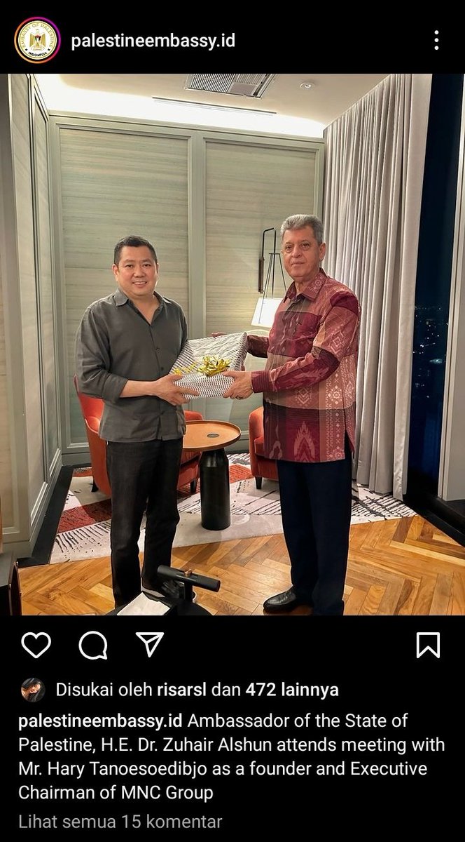 erlanishere's tweet photo. Setelah keciduk foto ama Zionis dan suaranya kena boikot pas pemilu kemarin, ybs sekarang berusaha memperbaiki citra dengan mendekati Palestina. 👍 https://t.co/ucOSjfzzQ4