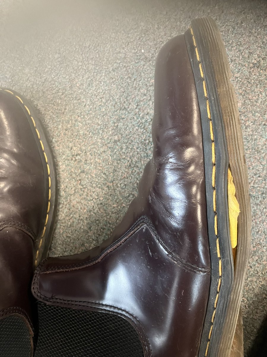 andyfleetmusic's tweet photo. @drmartens This happened after a year and as a life long DM wearer I was disappointed when the shop said they can do nothing without a receipt and to not get a response after contacting your customer services 2 wks ago. Surely this is not the quality &amp; service I should expect? https://t.co/vvdt7RztcH