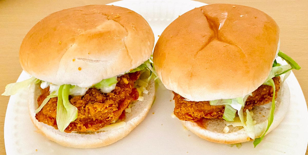 hussain8971's tweet photo. The Chicken Fillet Burgers with my own style 
#Burgers #ChickenFillet https://t.co/SQcGxIAD22