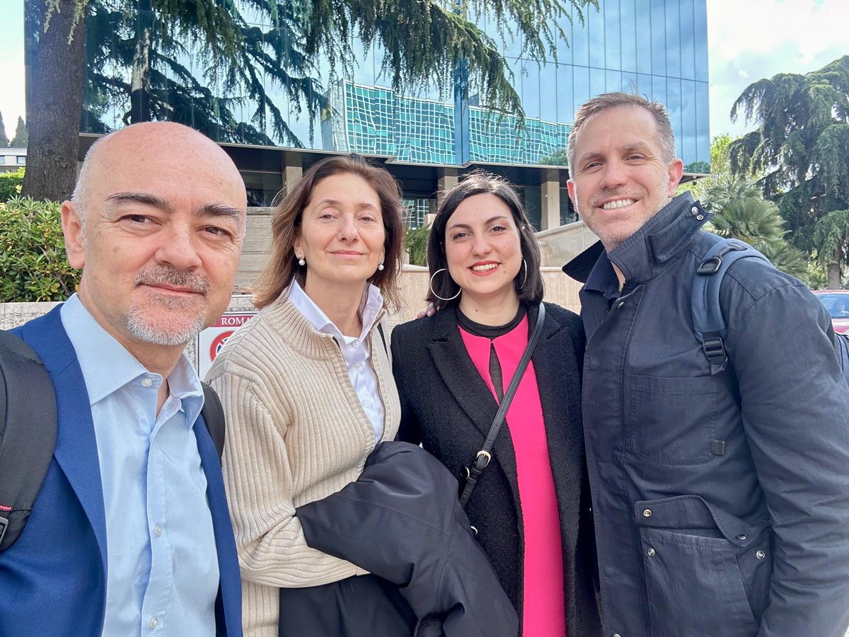 MediaTouch2000's tweet image. Mattinata produttiva con @gentilimassimo e Matthew Baker di @WeAreClassTech a Roma 🚀

Il nostro impegno per migliorare il modo in cui si fa formazione e si apprende rimane costante e instancabile 💻

#elearning #classforteams #corporatelearning