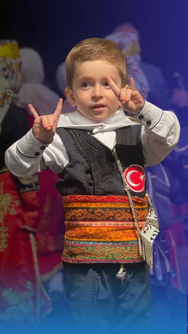 NehirNurullah's tweet image. Kan aynı kan. Zaman geçse de fıtrat değişmiyor.Dadaşlar atasının yanında…🇹🇷🇹🇷🇹🇷
#erzurum #dadaş