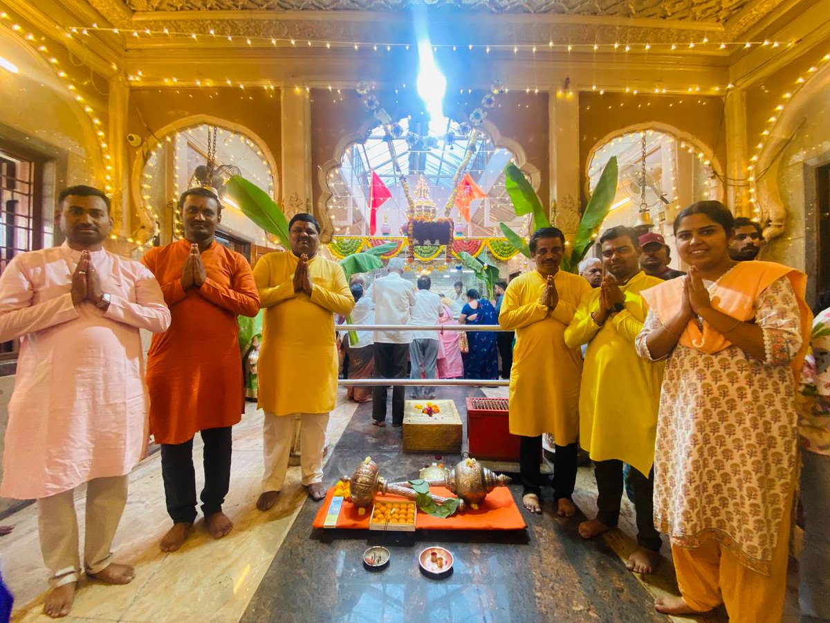 Today, on the occasion of Hanuman Jayanti, the Hindu Janajagruti Samiti performed 'Gadapujan' (Worship of Gada – mace, seen in the hands of Deities such as Hanuman). Shri Sunil Ghanwat @SG_HJS, coordinator of Hindu Janajagruti in Maharashtra and Chattisgarh, conducted the…