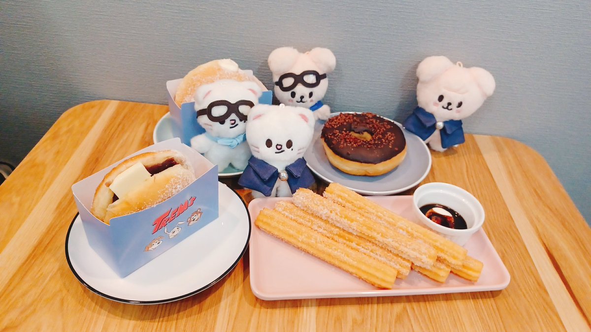 natsu_minn's tweet photo. 今日は鶴橋でスンジニ会❤️
年齢もバラバラだけど、はじめましてとは思えないほどずっとしゃべりっぱなし笑いっぱなしですごく楽しかった~🥰
行きたかったお店も全部行けて
お腹いっぱい胸いっぱいの素敵な1日になりました🥰
#金杏奈の手作りキムチ
#TREMs
#ドゥドジカフェ https://t.co/xQnojlFL1J