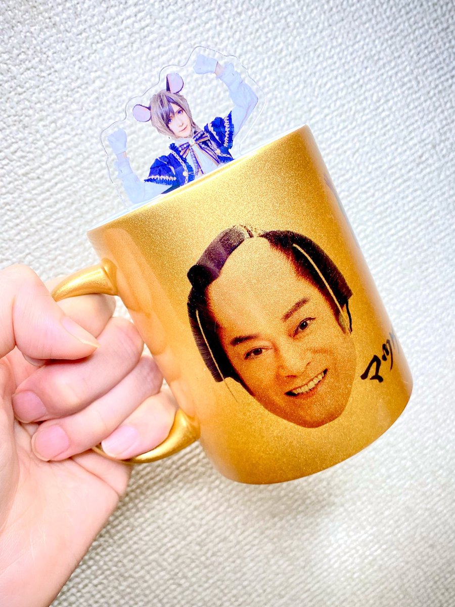 TERUofficial's tweet photo. 近頃のマイブーム(。・_・。)/✨ https://t.co/OY3xD7YseE