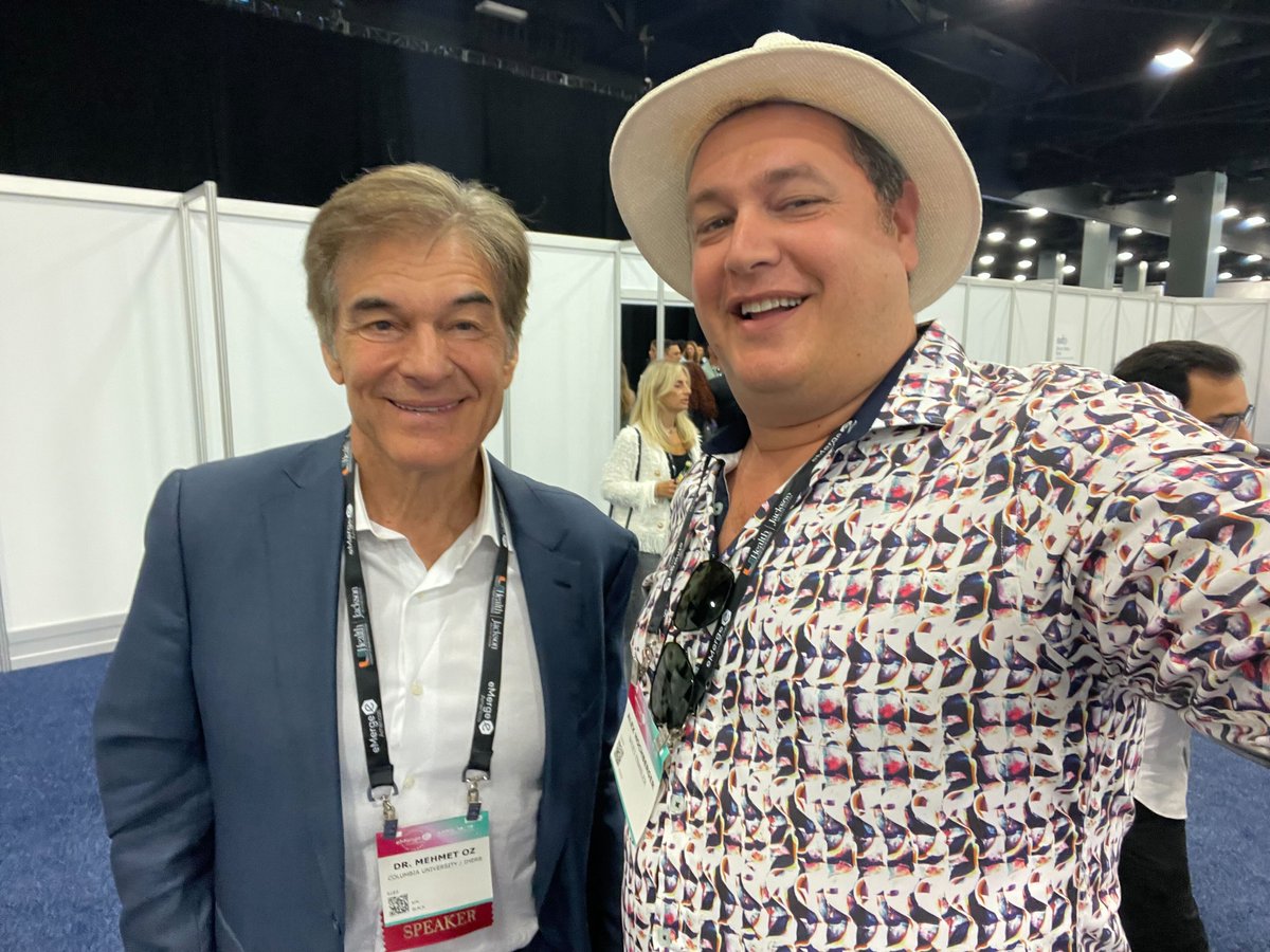 Had an amazing time at the eMerge Americas Conference and Expo! It was a great opportunity to connect, learn, and share insights on the latest in tech and blockchain. @justis_mendez @DrOz @salgorhythm #eMergeAmericas #TechConference #Blockchain #Networking #Innovation