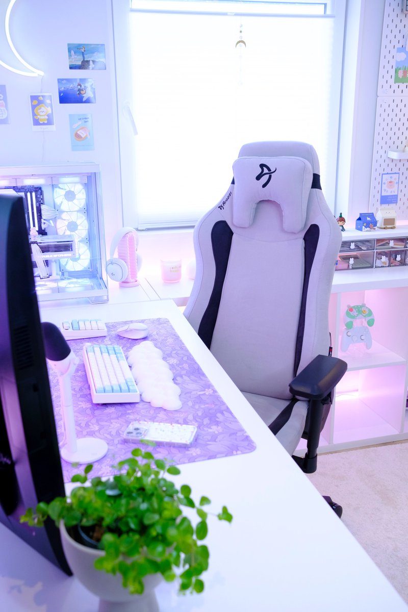 ArozziChairs's tweet photo. Very nice setup by @cozy_maja 😍 https://t.co/l3wxs1jjas