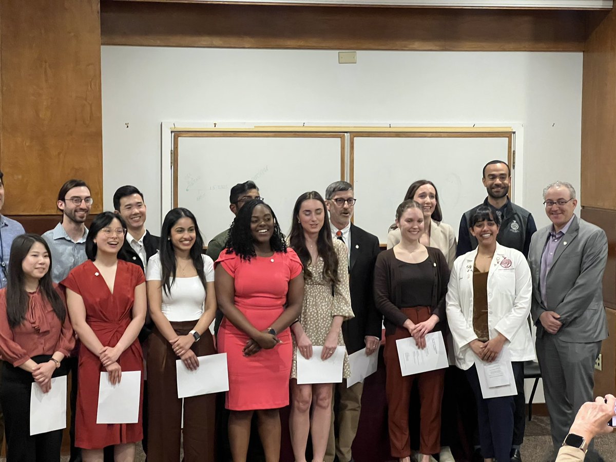 D'Nea Galbraith, PGY-1 🩺 tweet media