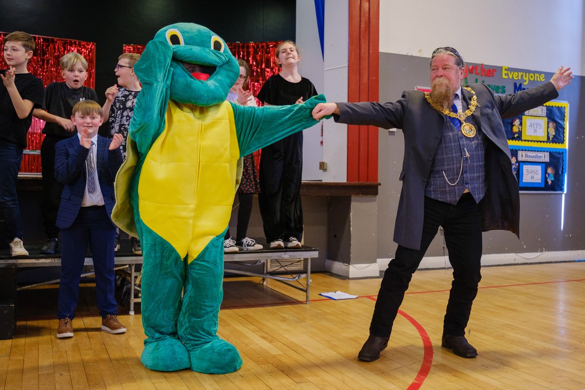 EastAyrshire's tweet photo. Onthank Primary School has been awarded ‘SEL Worldwide Model School’ status by @BarnardosScot , which has come about after they successfully integrated the ‘PATHS Programme for Schools (UK Version)’ within everyday life. Read more online https://t.co/EFgdKk0hwZ https://t.co/SvLY14UM4V