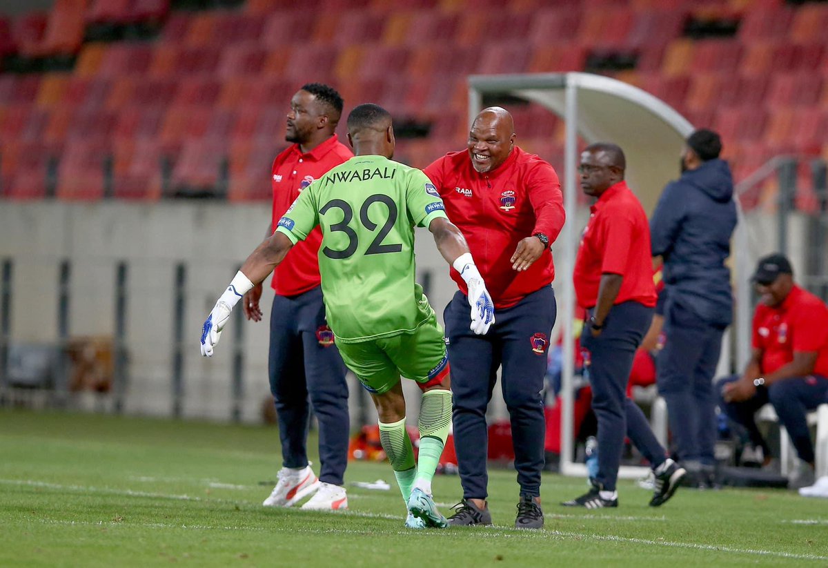 Chippa United last 10 games:

7 wins ✅
2 losses ❌
1 draw 🤝

16 goals scored ✅
6 conceded ❌
5 clean sheets 🧤 

Stanley Nwabali and his teammates are cooking 🔥

#ChippaUnited #DstvPremiership #DStvPrem #africa #AfricanFootball