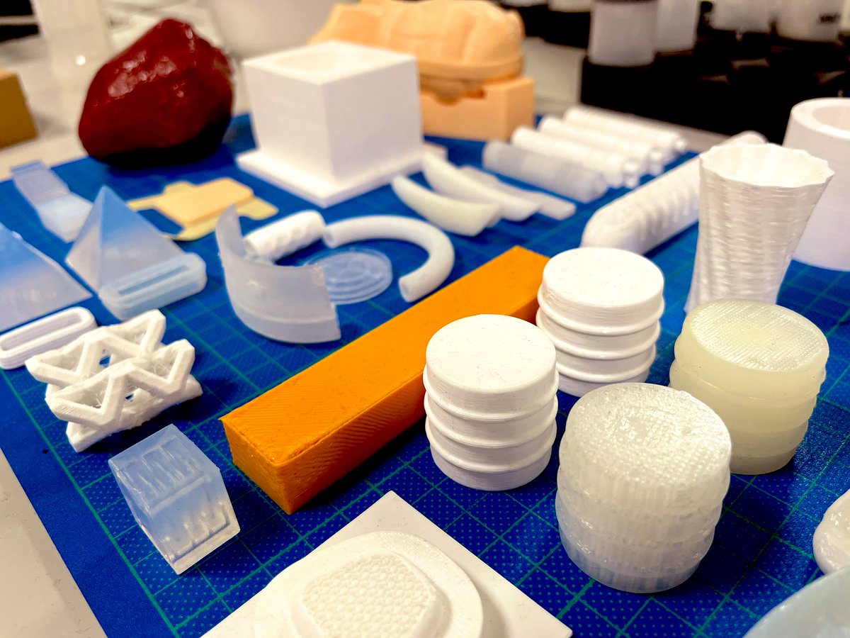 SanDraw3D's tweet photo. I find watching them placed in an orderly arrangement therapeutic.☺️👀✨
#3dprinting #silicone #sandraw #cute #3dmold https://t.co/AE2BrBoXBz