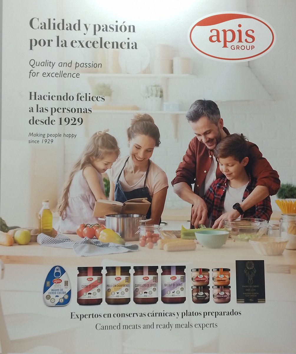 #Apis presenta, en Salón Gourmets, una gama de platos preparados con la naturalidad y la #calidad como componentes principales. El envase de cristal permite ver el interior: carrilleras de cerdo, ternera estofada, ragout de ciervo, pollo con champiñones y magro con tomate. #sabor