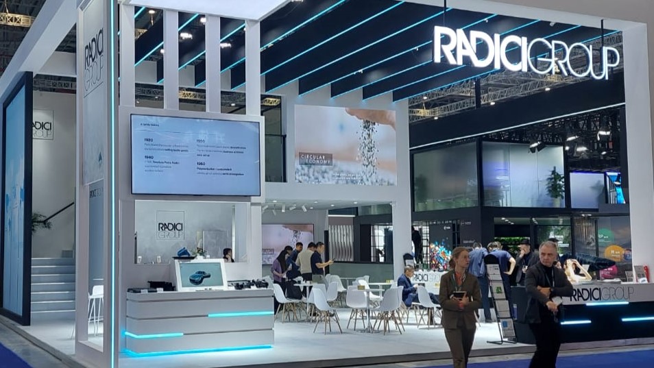RadiciGroup's tweet photo. Today marks the opening of @CHINAPLAS 2024.
#RadiciGroup #HighPerformancePolymers is delighted to be part of this significant event once again. 
Join the team at Hall 7.2, Stand D38.
#Chinaplas2024 #Chinaplas https://t.co/rSZHOnxe7j