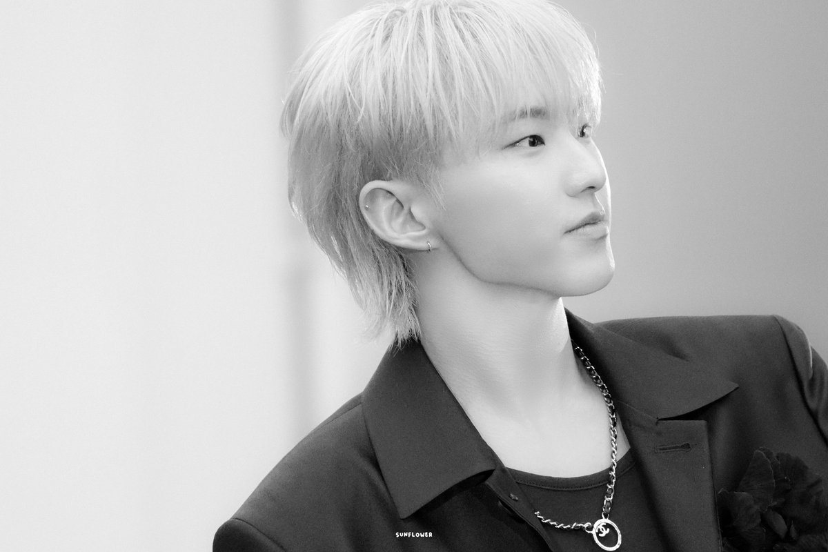 240423 샤넬 CHANEL #호시

#세븐틴 #SEVENTEEN 
#HOSHI #권순영 #ホシ