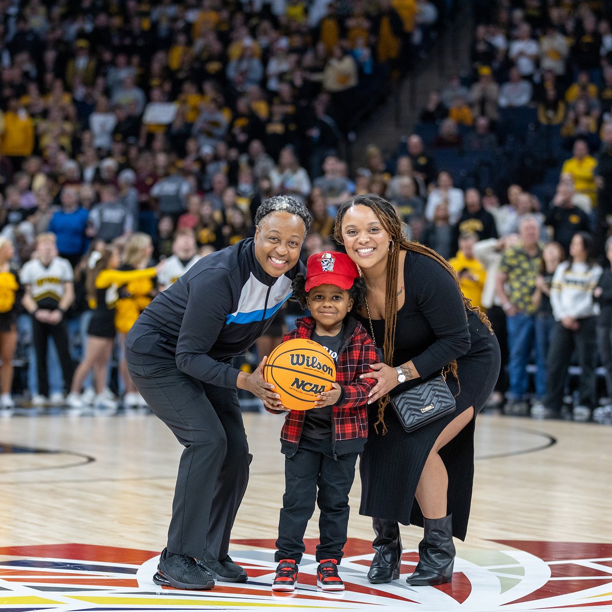 Two of our kid's health champions had a 'suite' experience during the @bigten basketball tournaments in March! Kiro Lenear and Mackenzie Wynegar served as honorary Tip-Off Kids during the championship games, presenting the game balls while sharing their inspiring stories! 🏀