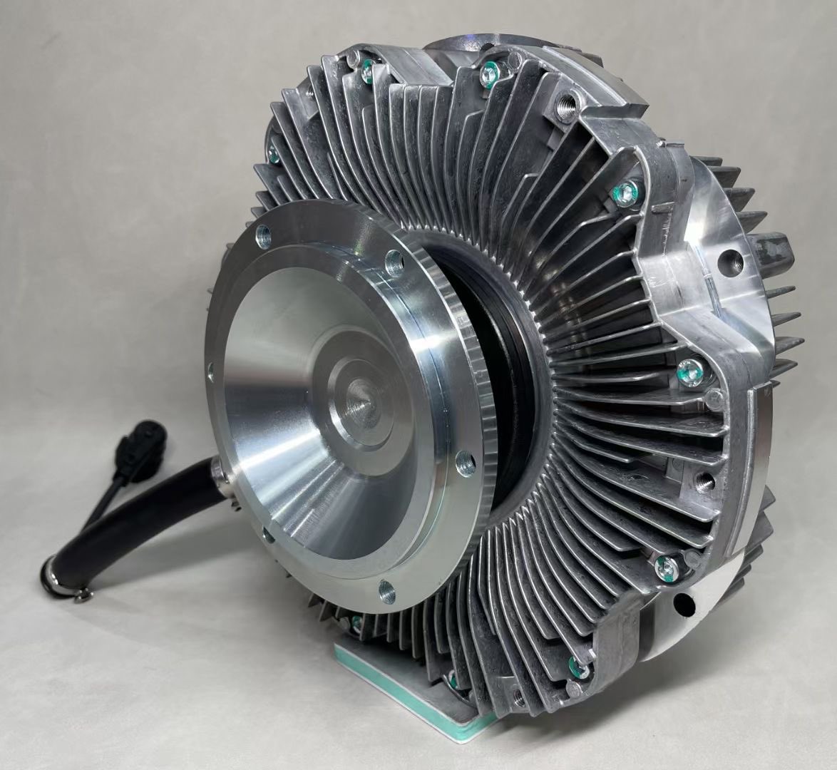 Fan clutch factory, high quality products, bulk purchase enjoy preferential prices, welcome to inquire
WhatsApp:+8618868719038
#Truckparts #Fanclutch