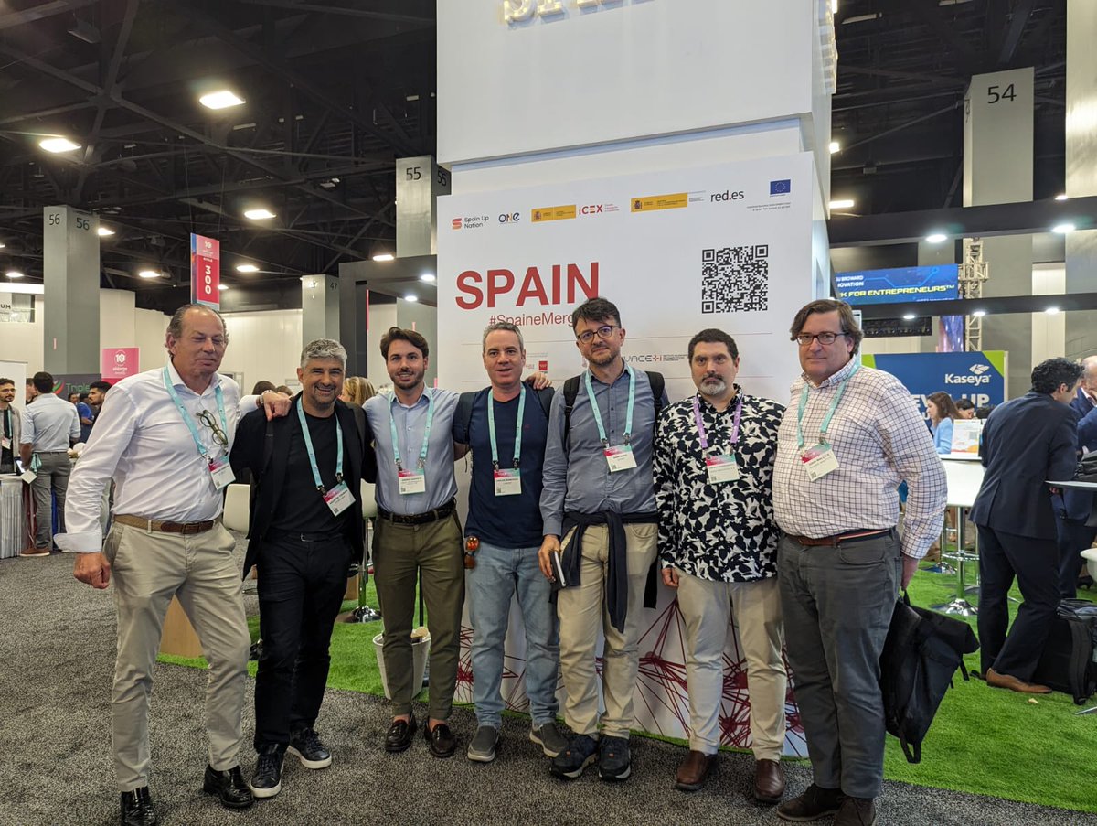 Seis socios do Clúster TIC Galicia veñen de participar no evento tecnolóxico @eMergeAmericas en Miami, no marco dunha misión organizada polo Grupo de Traballo de Internacionalización da entidade, co apoio do @IgapeXunta e o financiamento do @ICEX_⤵️ clusterticgalicia.com/news/seis-empr…