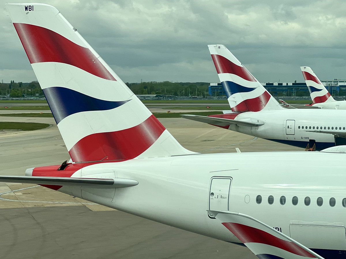 Happy #StGeorgesDay Don’t forget: docs.google.com/forms/d/e/1FAI… #avgeek #avgeeks #aviation #Heathrow