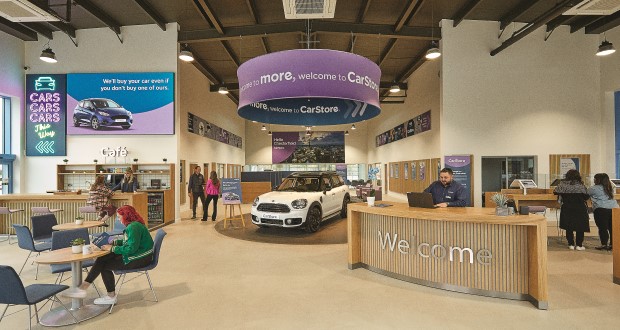 MotorTraderMag's tweet photo. NEWS Lithia to shut CarStores, issues redundancy notices https://t.co/RzNg9ztX6r https://t.co/81NRbOMpMP