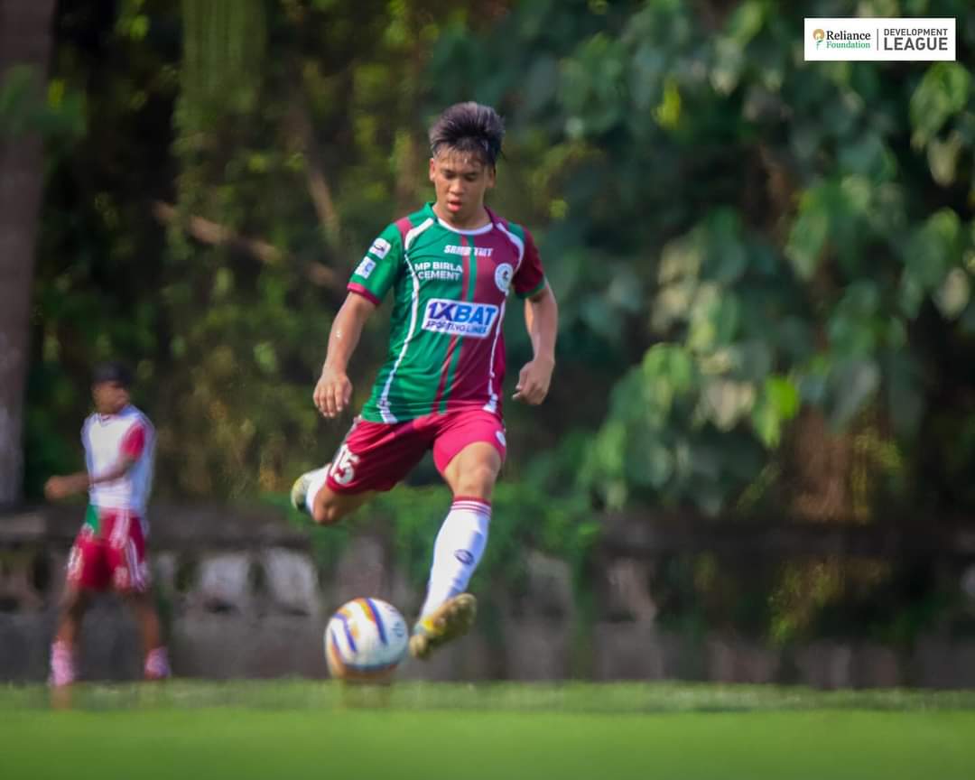 Our boys clinched a 3-0 win over PAX OF Nagoa SC in the RFDL National League Stage earlier today! 🤩💚♥️

(SERTO , UTTAM , TAPAN)

#MBSG #JoyMohunBagan #আমরাসবুজমেরুন #PLNextGen #RelianceFoundation #BaduriaMohunTori #বাদুড়িয়ামোহনতরী #MarinersDeXtreme