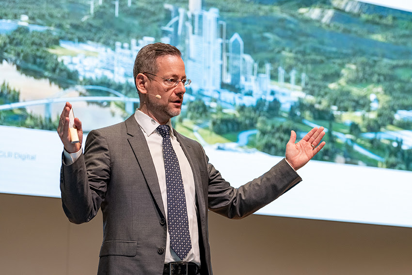 My opening keynote at the Kanton Thurgau event T.24 on the beautiful Wolfsberg on the future of smart cities &amp; industrial metaverse

#TheFutureIsExponential

#snglr #smartcities #smartmobility #metaverse #AI #VR #blockchain