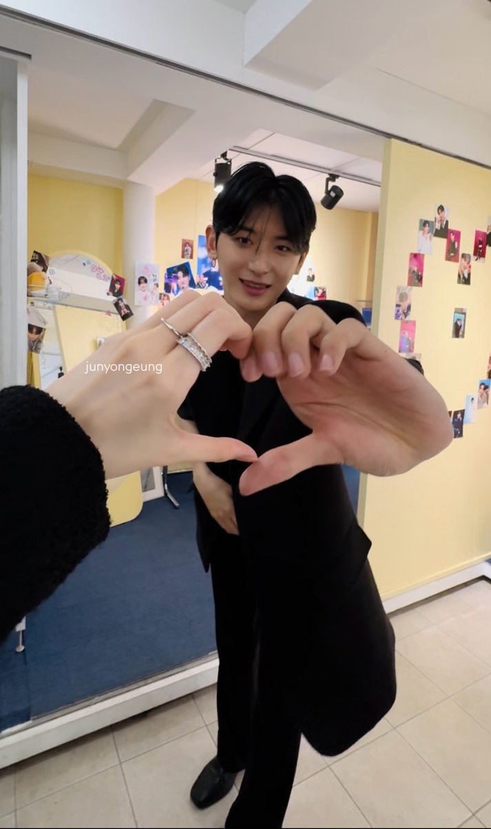 junyongeung's tweet photo. 天才的な大アイドル様✨
どこまでも行こうねジュンウォン！！
#AlwaysLove_JUNWON https://t.co/Ko6yU4meyu