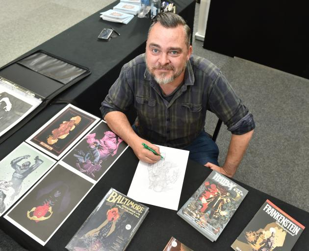 Dave_DSG's tweet photo. Interview (translated to spanish and in english too) with @BenStenbeck about his new project with @artofmmignola's new LANDS UNKNOWN imprint coming out this fall from @DarkHorseComics

https://t.co/diVJIOYlGw

#darkhorsecomics https://t.co/jt0a9seQCm