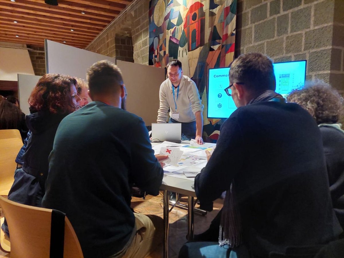 🧩 On a encore atteint l'article de qualité sur #Wikeys avec les participants de <a href="/ludoviaORG/">@ludoviaorg.bsky.social</a> à Yverdon-les-Bains 🇨🇭
Merci <a href="/vivian_epiney/">Vivian Epiney</a> pour l'invitation et la bonne humeur !
👉 <a href="/Wikimedia_Fr/">Wikimédia France</a> <a href="/WikimediaCH/">Wikimedia CH</a>