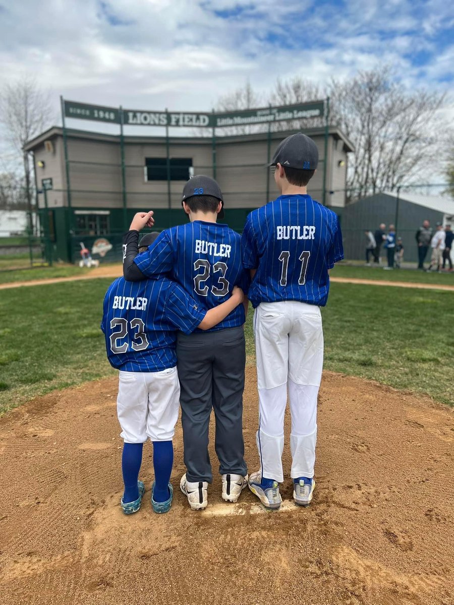 Mamabutler4ljes's tweet photo. 2 years ago π #butlerboys https://t.co/KSQUavfZuB