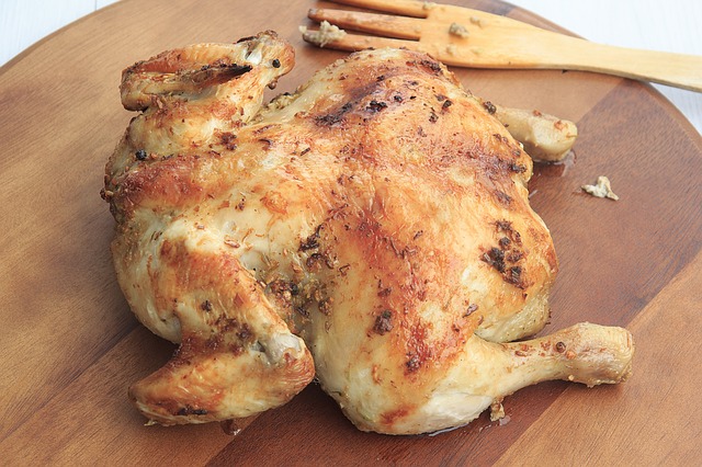 If I had... - no time to cook - hated cleaning dishes - not a lot of money to spend - to eat a High Protein Diet I'd eat 1 WHOLE ROTISSERIE CHICKEN a day Why? - Pull from the fridge and eat - Throw out when done - $5-7/day - On average +150g of Protein per bird