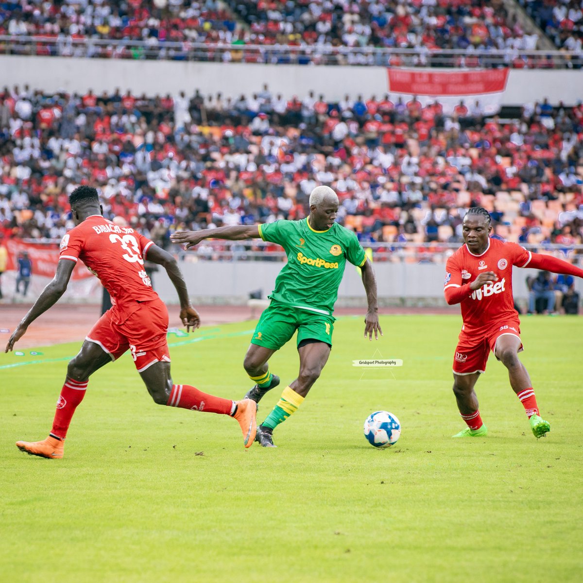 That_mbeya_guy's tweet photo. "⚽️ Dynamic on the field, unstoppable off it! 🔥 Meet Aziz Stephan K, the heartbeat of Yanga. 💛🖤 #YangaFC #AzizStephanK #FootballPassion"

 Picha Imepigwa na @That_mbeya_guy 

@Sativa255 @Davviddi @chafosasimba @McinikaWaLamar 
@FKihamu @1960Remija @JohnieZeBest @TitoMagoti https://t.co/cgIY5IKKLn