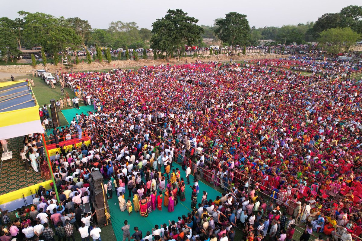 Isn’t this awesome and incredible❤️ Looking at these massive turnout in our meetings today at Darrang-Udalguri and Nagaon Lok Sabha constituencies, what do you think will be BJP’s margin of victory? अबकी बार सारे रिकॉर्ड्स पार 🙏 #AssamCampaign2024