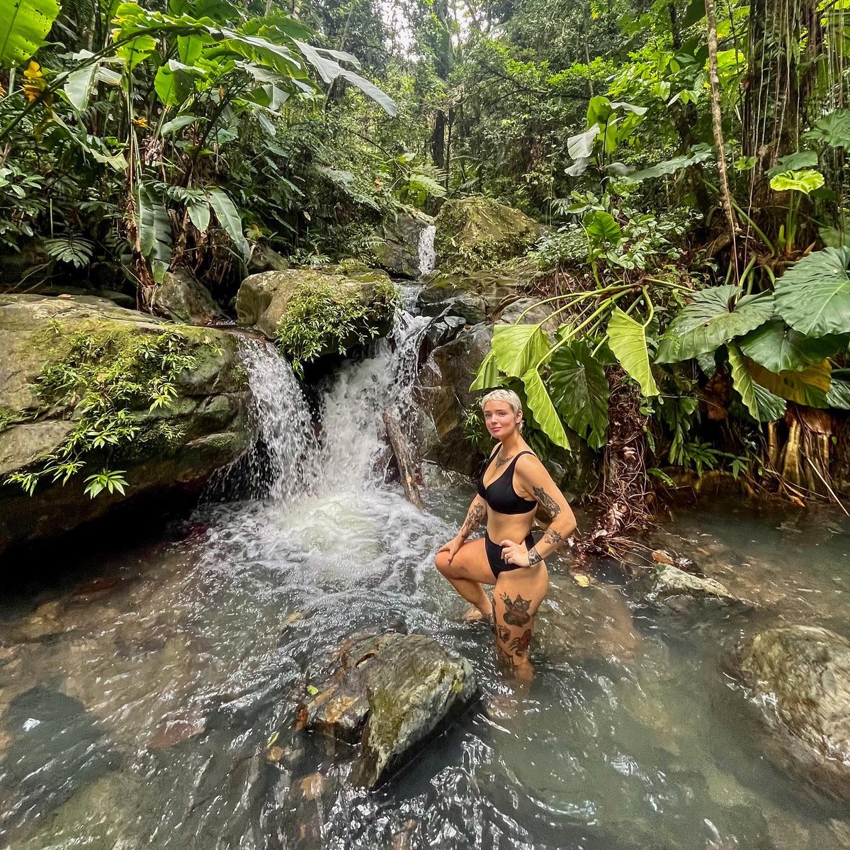 sugamommma's tweet photo. sorry not sorry if you’ve seen the puerto rico pics on every other platform already !!! https://t.co/97ayXgwqOY