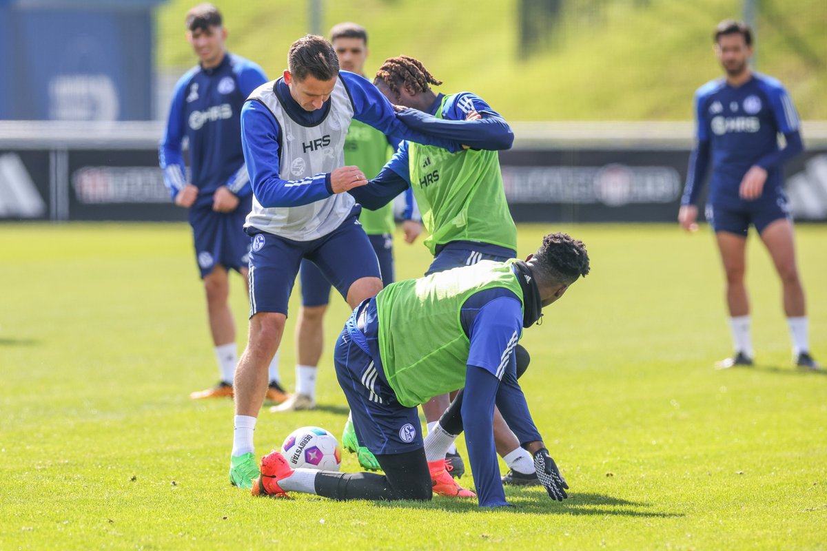 Noses to the grindstone 👃🪨 #S04