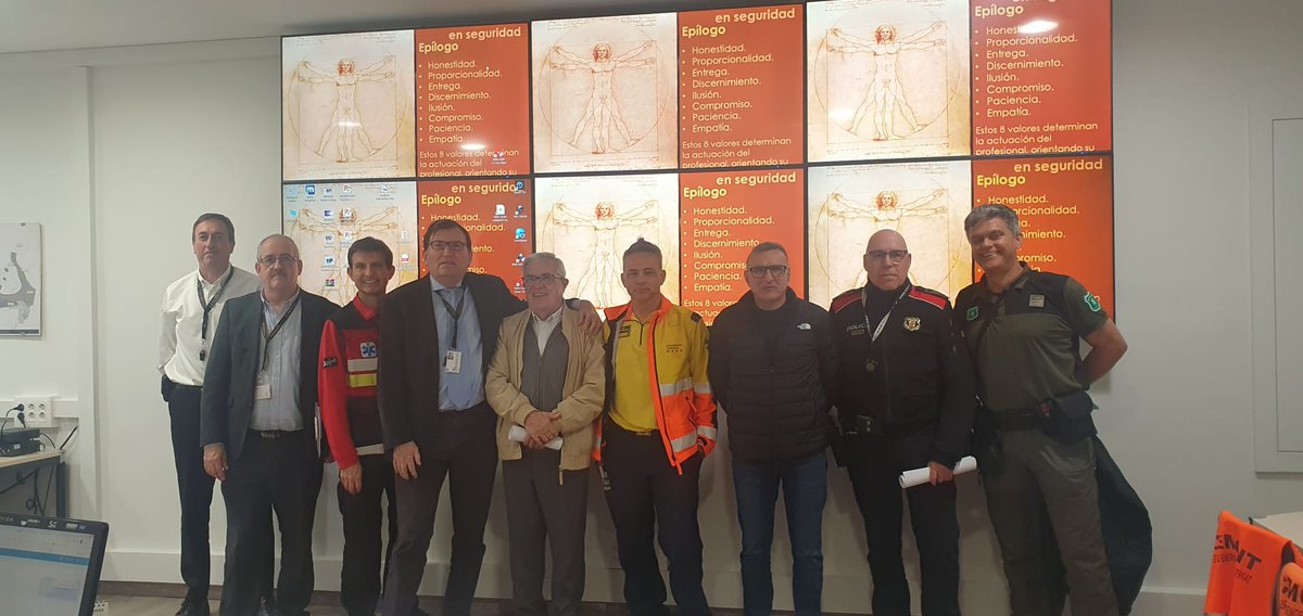 Reunio del #SistemaDeMontserrat per tal de preparar les celebracions d'aquesta setmana, especialment les de la festivitat de la MD de Montserrat, 
Coneixer els eixos i preparatius del Mil·lenari a carrec del Sr <a href="/LluisBaulenasiC/">Lluís Baulenas</a> i visita a les reformes del departament de seguretat