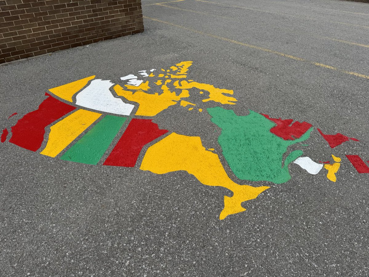 FRO_Bison's tweet photo. Our students are enjoying the newly painted blacktop. Thank you to our School Council for supporting this initiative. https://t.co/kqUrwHaS4W
